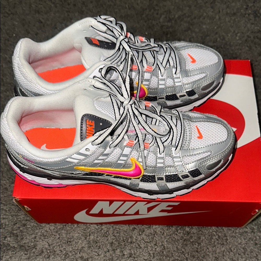 Nike Air Max Gray and Orange Sneakers